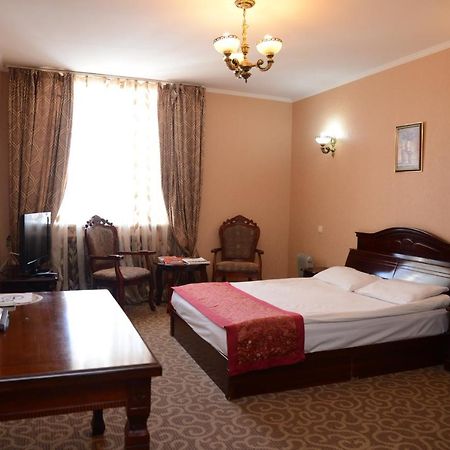 Bozok Hotel Астана Экстерьер фото