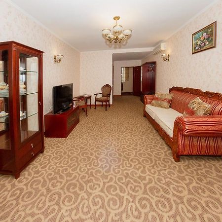 Bozok Hotel Астана Экстерьер фото