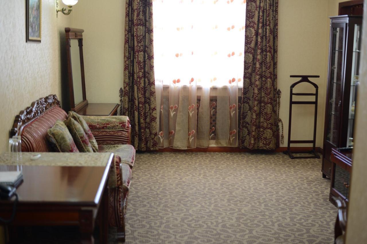 Bozok Hotel Астана Экстерьер фото