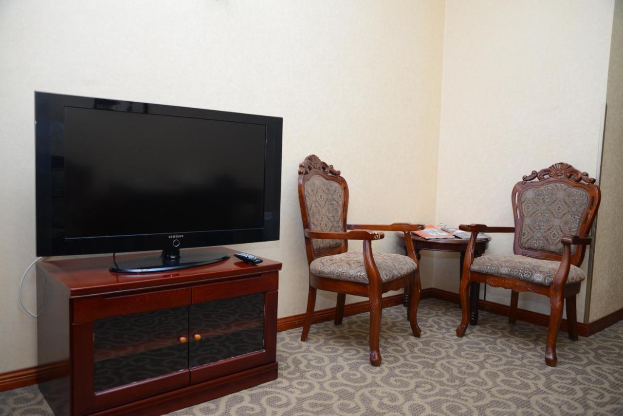 Bozok Hotel Астана Экстерьер фото