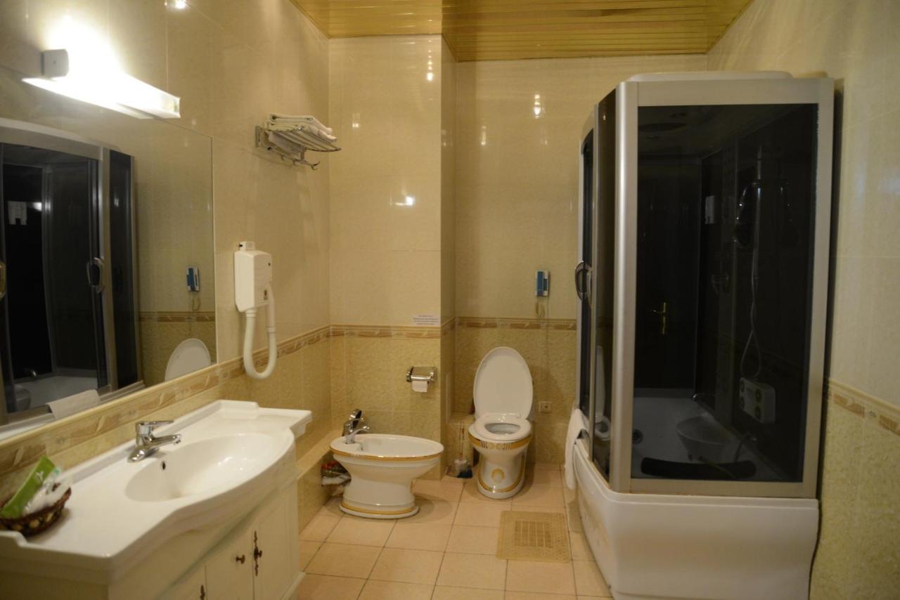 Bozok Hotel Астана Экстерьер фото