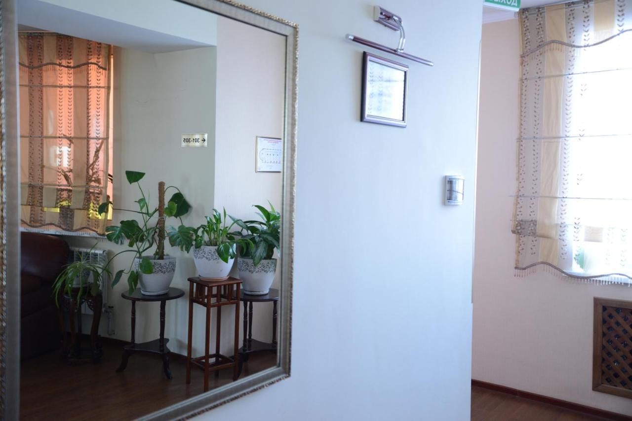 Bozok Hotel Астана Экстерьер фото